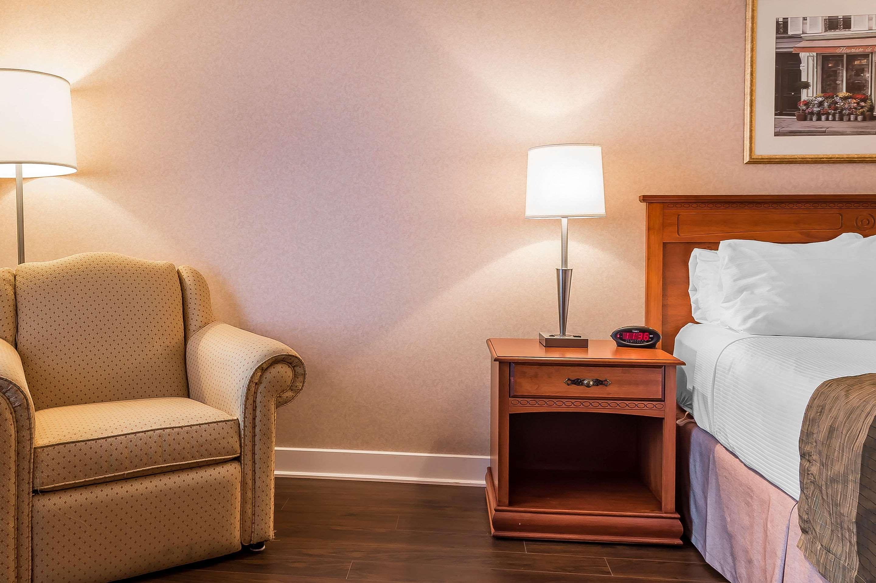 הוקסברי Quality Inn & Suites מראה חיצוני תמונה