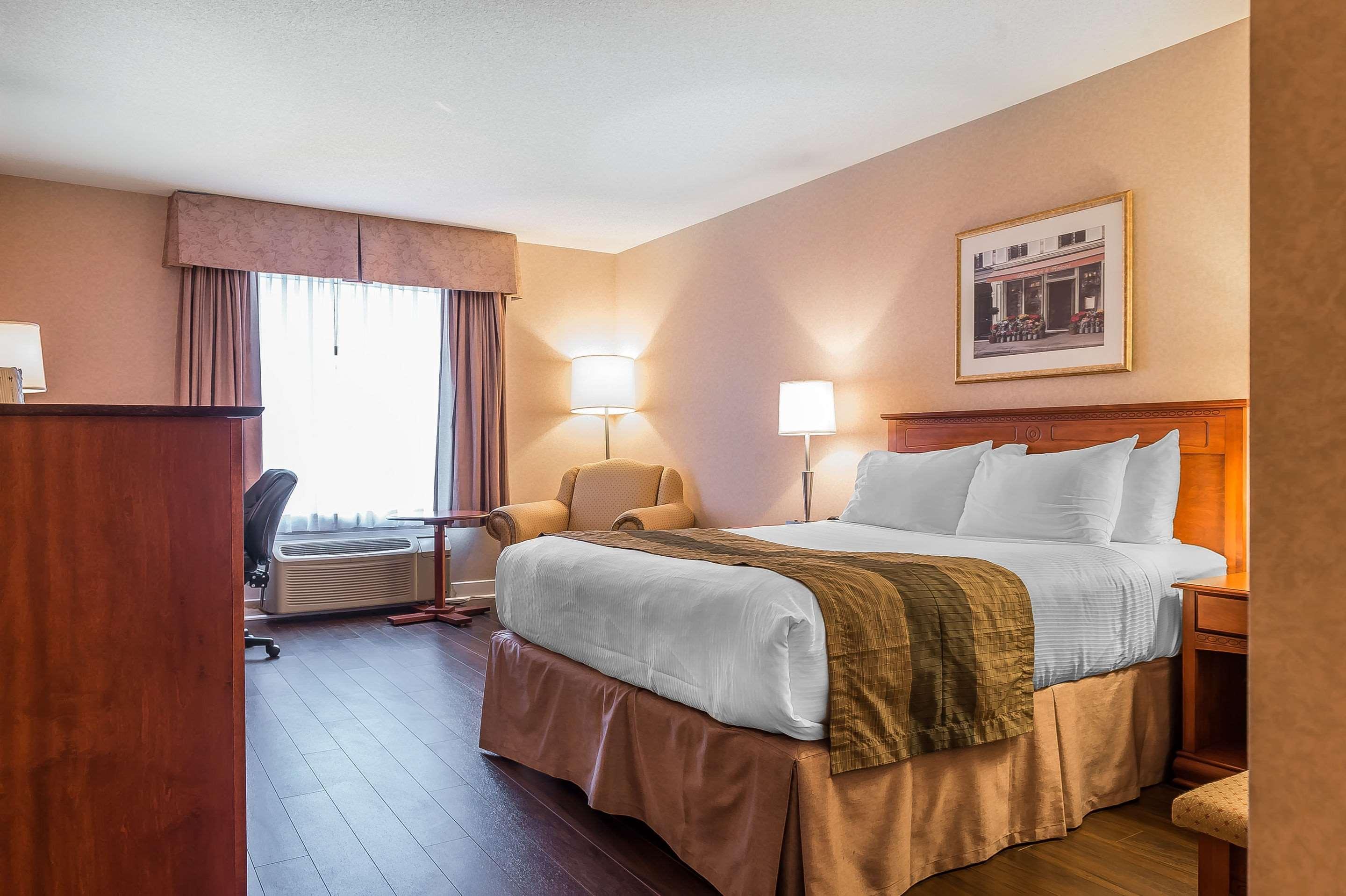 הוקסברי Quality Inn & Suites מראה חיצוני תמונה