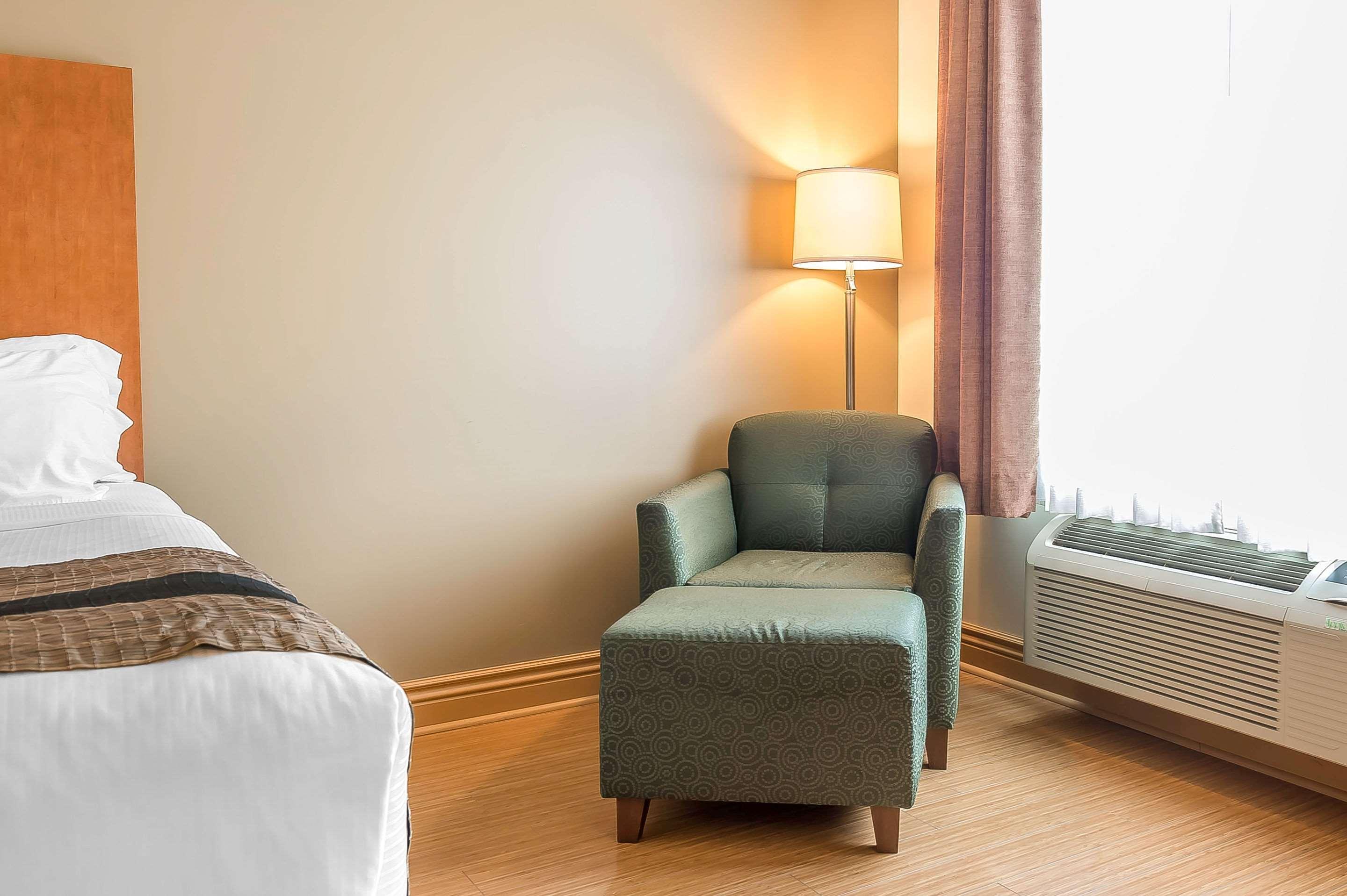 הוקסברי Quality Inn & Suites מראה חיצוני תמונה