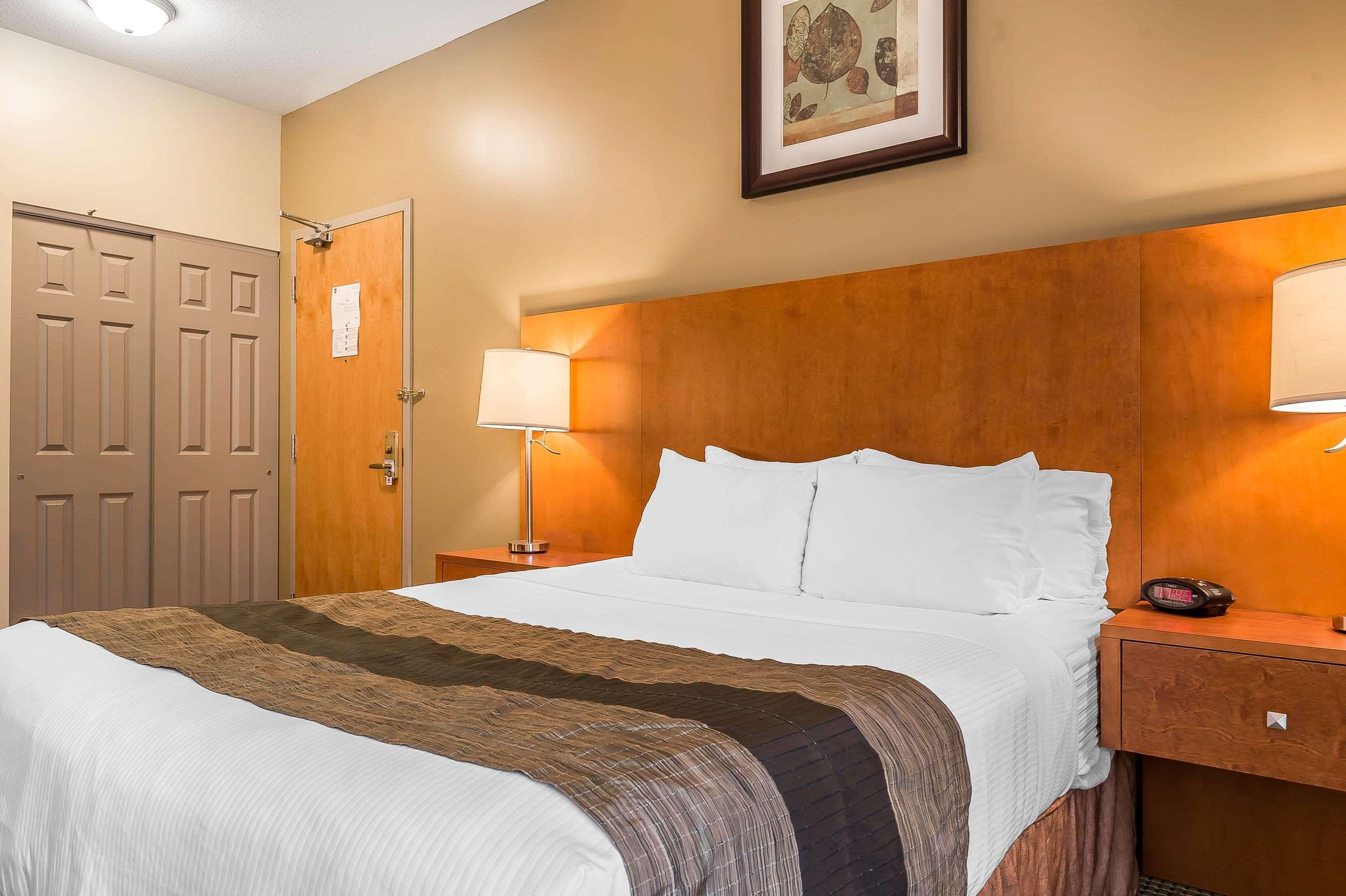 הוקסברי Quality Inn & Suites מראה חיצוני תמונה