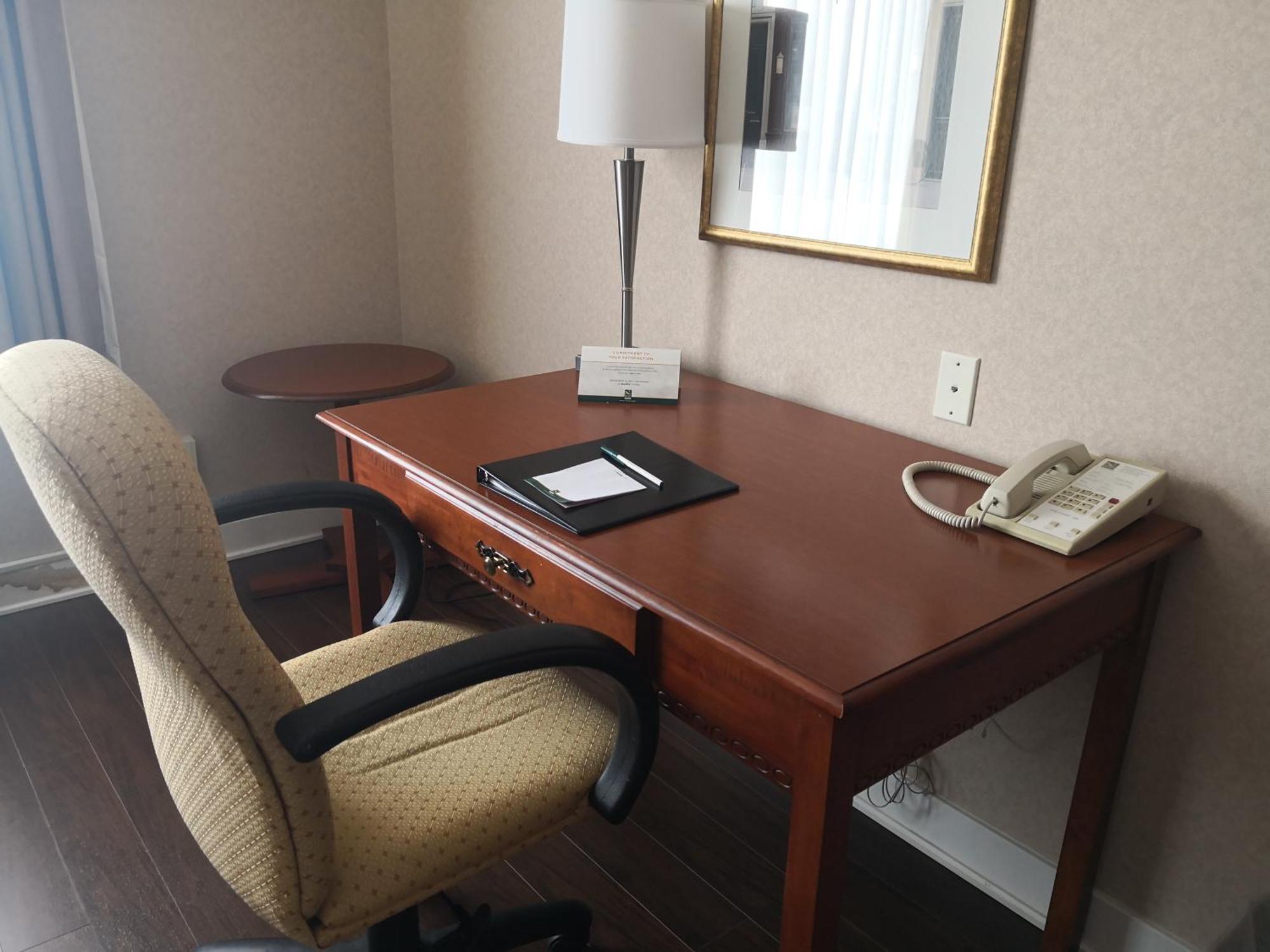 הוקסברי Quality Inn & Suites מראה חיצוני תמונה