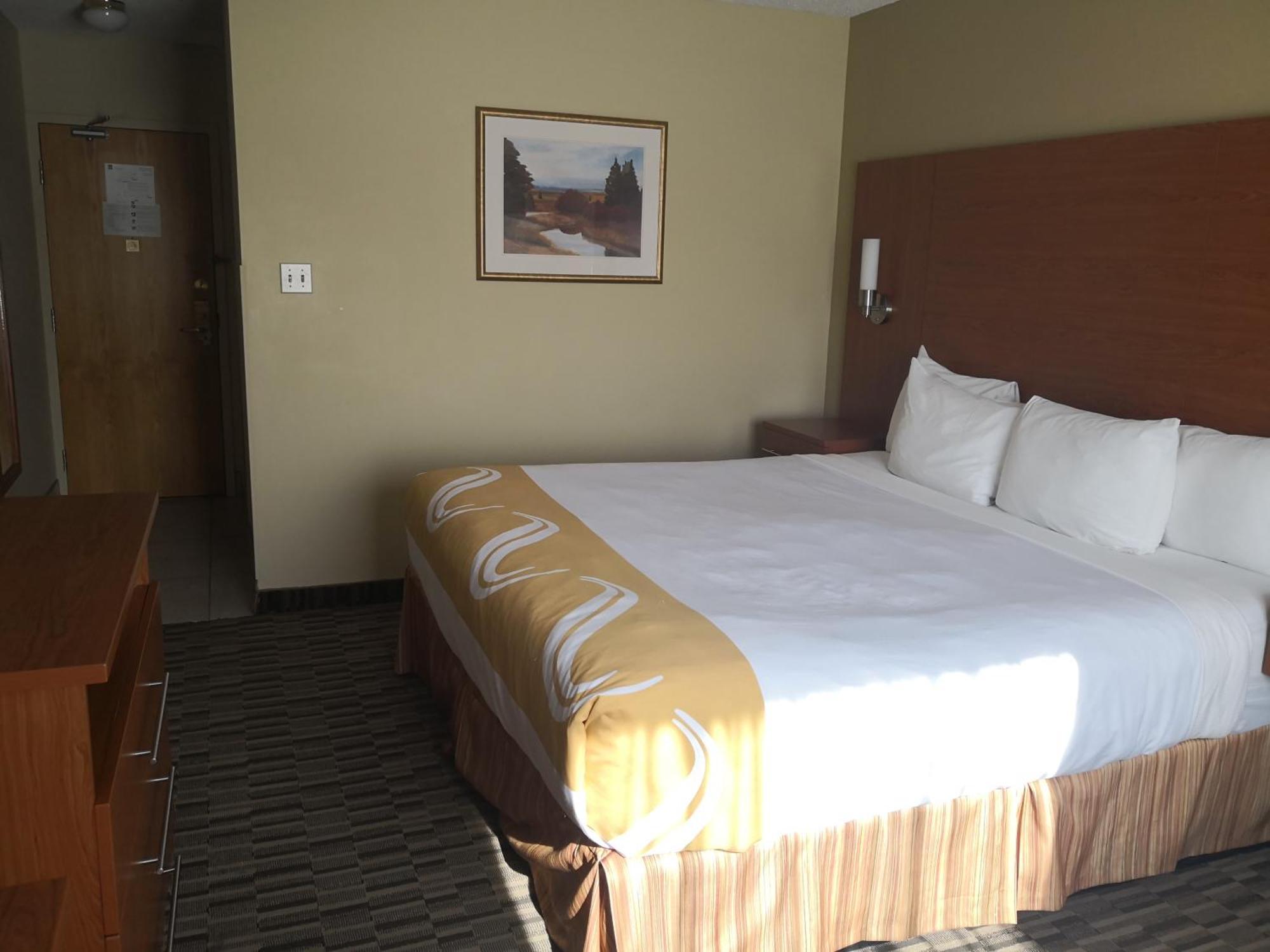 הוקסברי Quality Inn & Suites מראה חיצוני תמונה