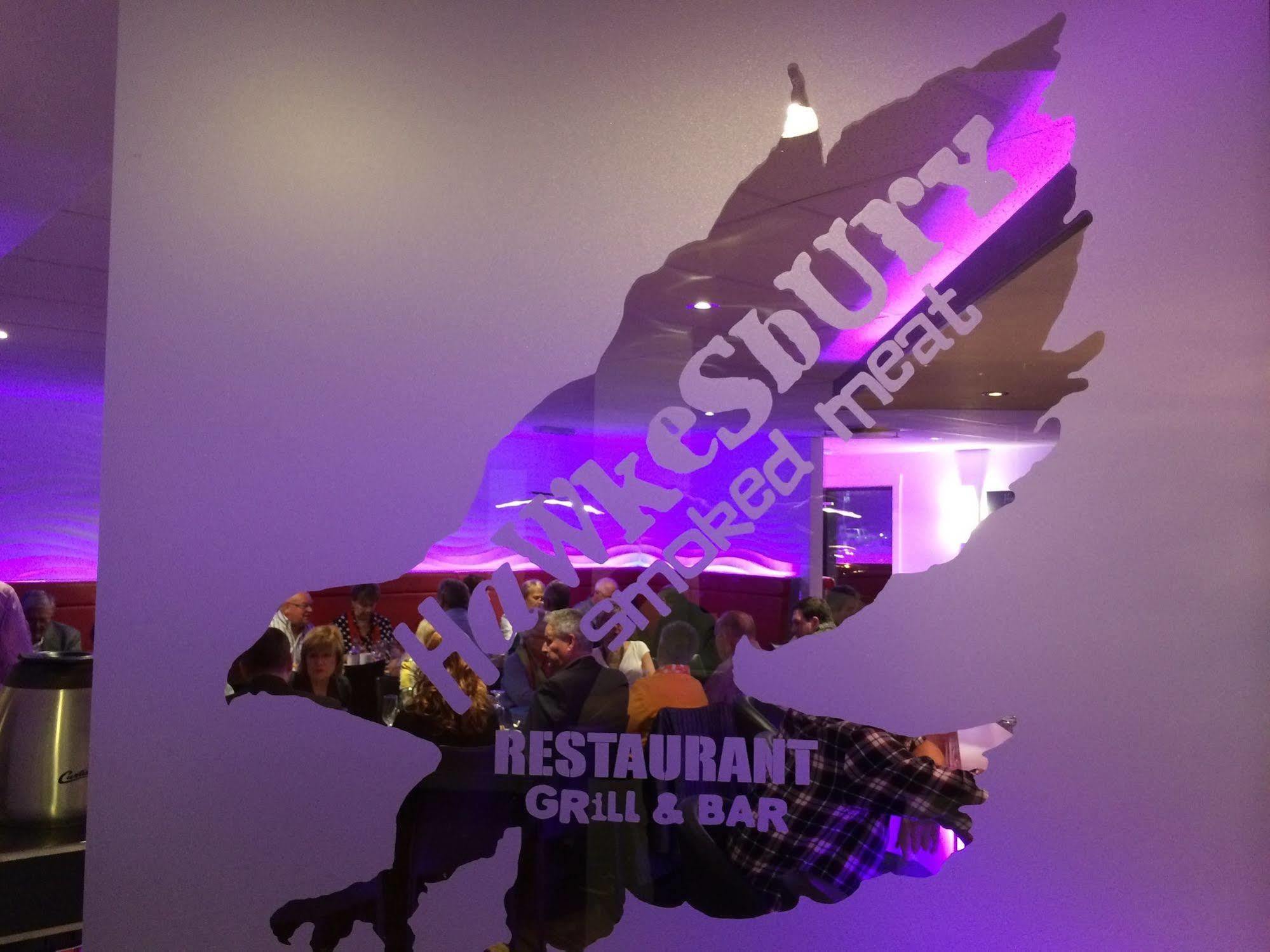הוקסברי Quality Inn & Suites מראה חיצוני תמונה