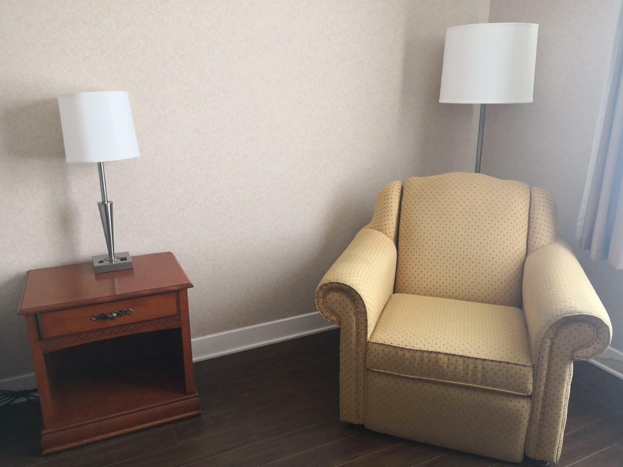 הוקסברי Quality Inn & Suites מראה חיצוני תמונה